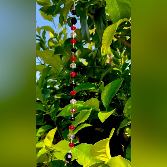 Black and red crystal suncatcher - Picture 9 of 11